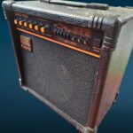 amplificatore vintage Roland DAC 15D per chitarra in buone condizioni