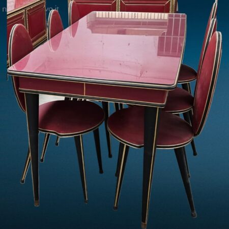 sala vintage completa Umberto Mascagni anni ’50 con tavolo, sedie e credenze originali
