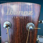 Chitarra Ibanez V300 vintage con custodia rigida e accessori