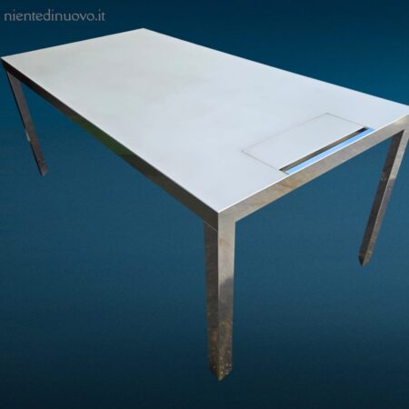 Tavolo Unifor Naos System in vetro satinato con struttura in alluminio anodizzato