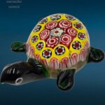 Tartarughina in vetro soffiato con decorazione interna di murrine