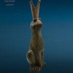 Rana regina decorativa in resina con corona dorata