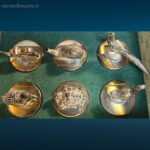 Set di sei segnaposto Gucci argentati con portabiglietto e scatola originale