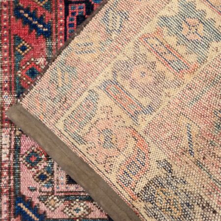 Tappeto Malayer Persia vecchio annodato a mano con segni di usura