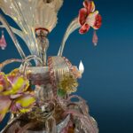 lampadario Ca Rezzonico Murano 6 luci in vetro soffiato con fiori e foglie colorate, primi '900