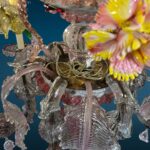 lampadario Ca Rezzonico Murano 6 luci in vetro soffiato con fiori e foglie colorate, primi '900