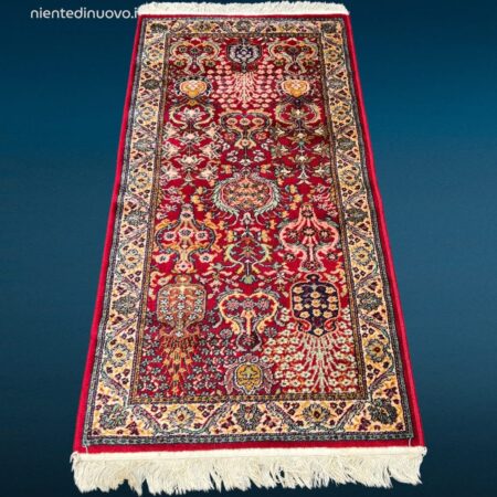 Tappeto scendiletto 71x145 in lana belga in ottime condizioni, lavato e sterilizzato