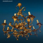 lampadario dorato in ferro a 8 luci stile Liberty funzionante