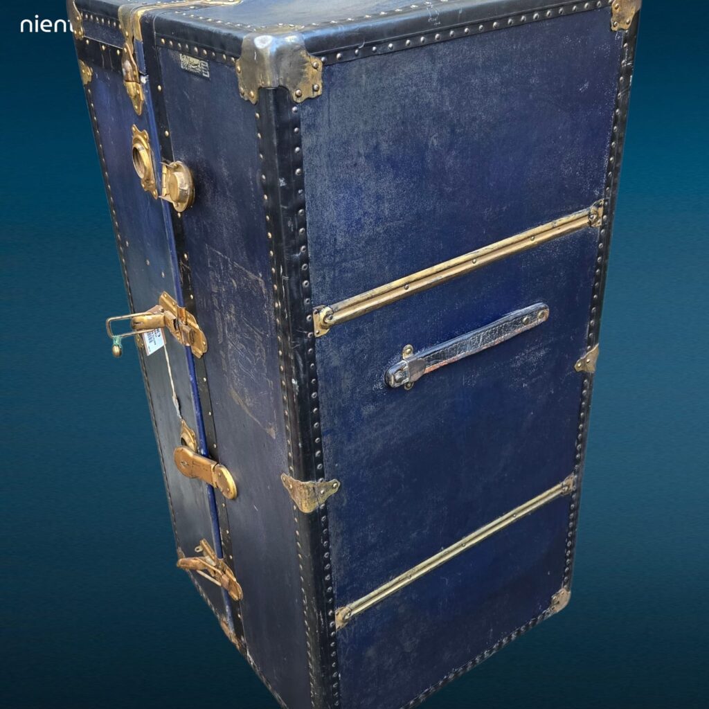 Antico baule da viaggio Martinenghi originale in buone condizioni con chiave