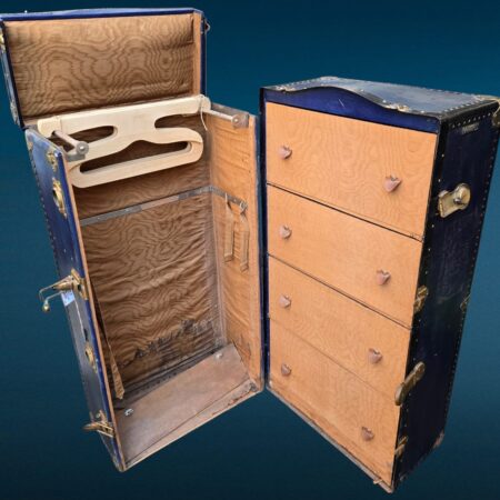 Antico baule da viaggio Martinenghi originale in buone condizioni con chiave