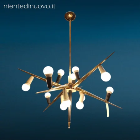 lampadario anni 50, stilnovo originale, illuminazione vintage, lampadario design italiano, lampadario ottone nero, lampadario 12 luci, modernariato, lampade d’epoca,