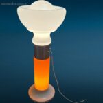 lampada da terra vintage Birillo anni '70 arancio e bianca con doppia accensione