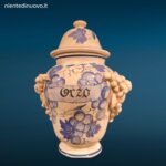 Vaso farmacia erboristeria in ceramica con coperchio e decorazioni con frutta