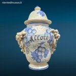 Vaso farmacia erboristeria in ceramica con coperchio e decorazioni con frutta