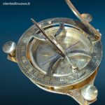 04706_3.jpg Bussola in ottone con meridiana e scatola in legno massiccio