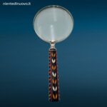 Lente ingrandimento diametro 10cm con manico decorato assortito