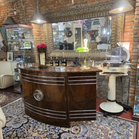 Mobile Bar Deco con vetri scorrevoli e piano superiore in vetro ampliabile