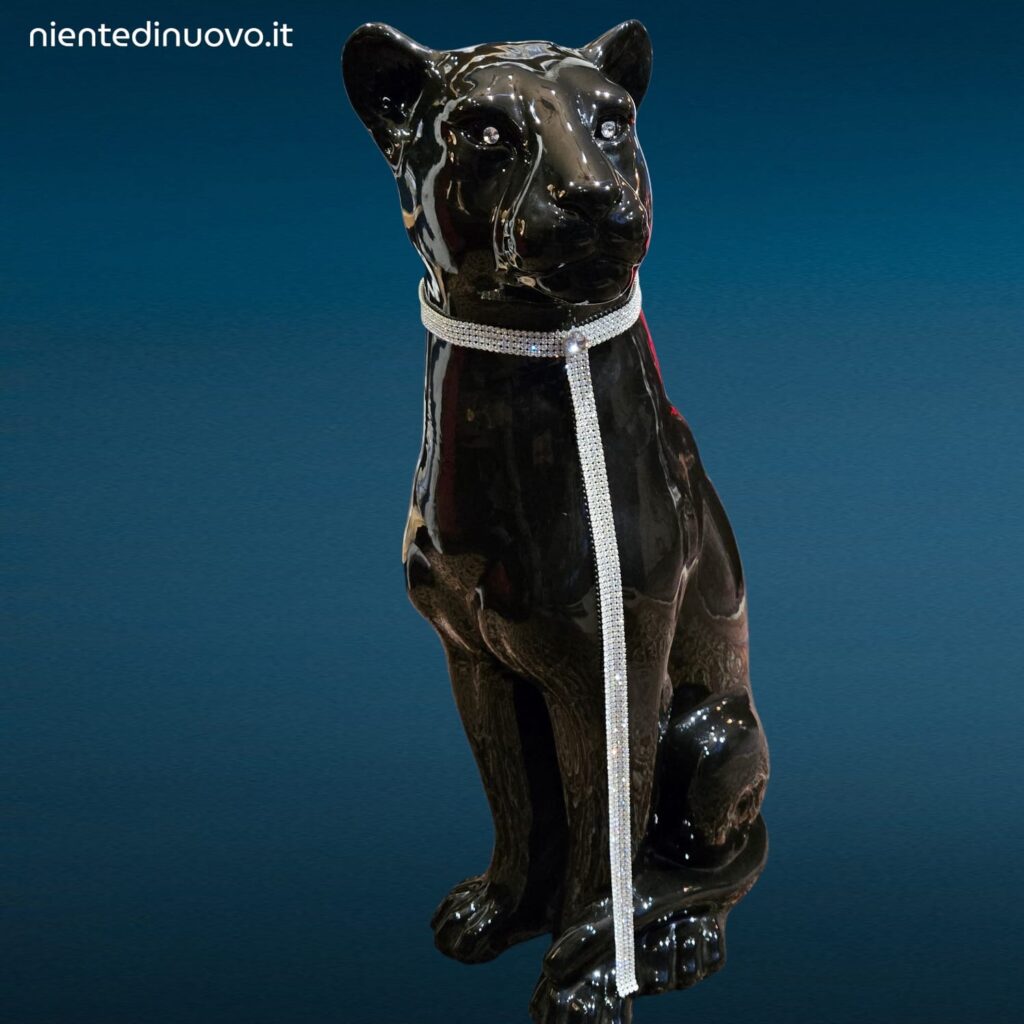 Pantera nera in ceramica di Bassano con strass e occhi brillanti