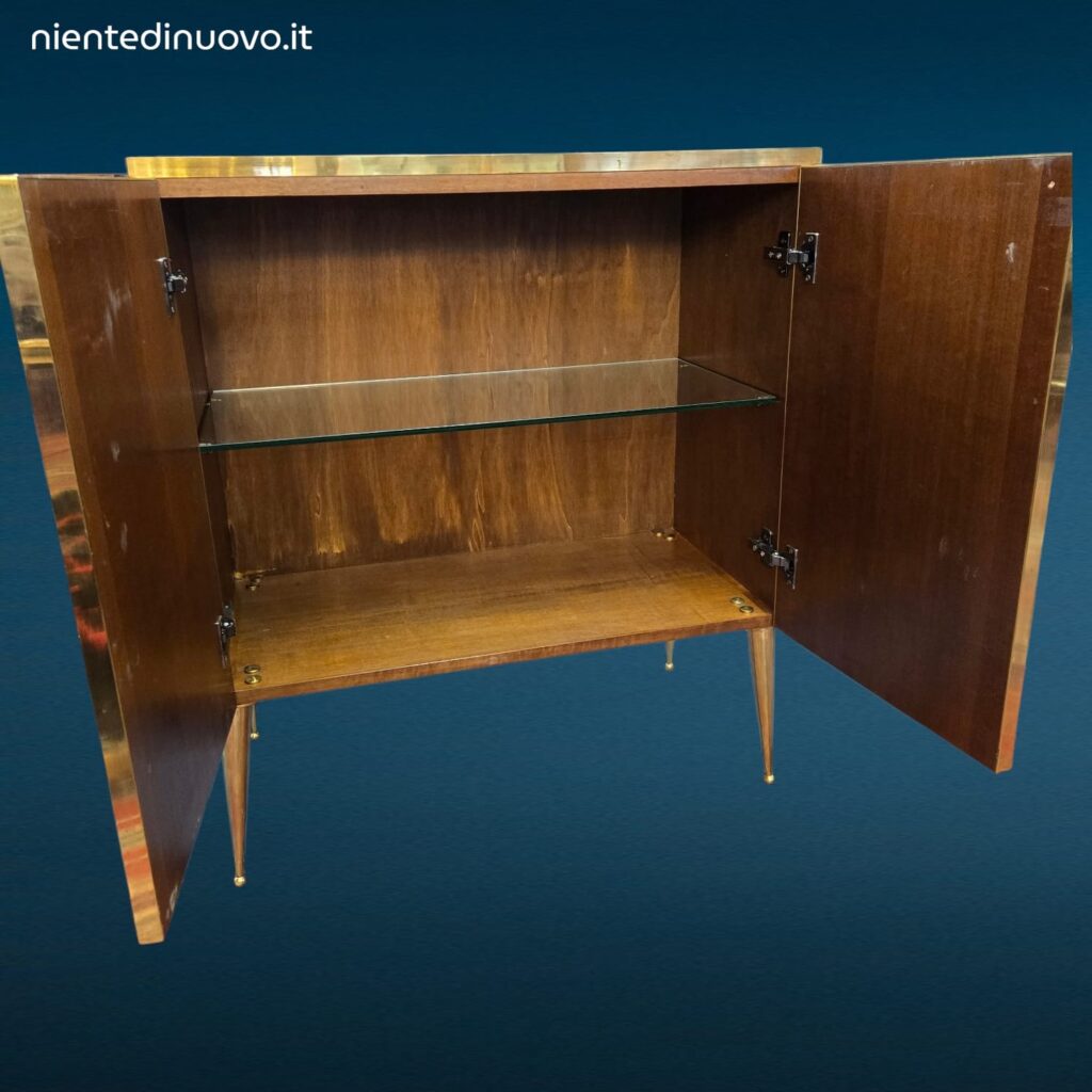 Mobile bar vintage a due ante in vetro di Murano con finiture in ottone e maniglie in bronzo