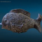 Pesce decorativo in ceramica con rivestimento in sassi lungo 74 cm