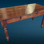 Tavolo rustico in larice massello di fine Ottocento con cassetto centrale