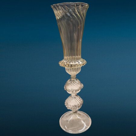 Bicchiere veneziano in vetro soffiato lavorato a mano con piccola foratura alla base