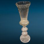 Bicchiere veneziano in vetro soffiato lavorato a mano con piccola foratura alla base