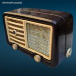 41539.jpg Radio Geloso in bachelite a valvole da tavolo