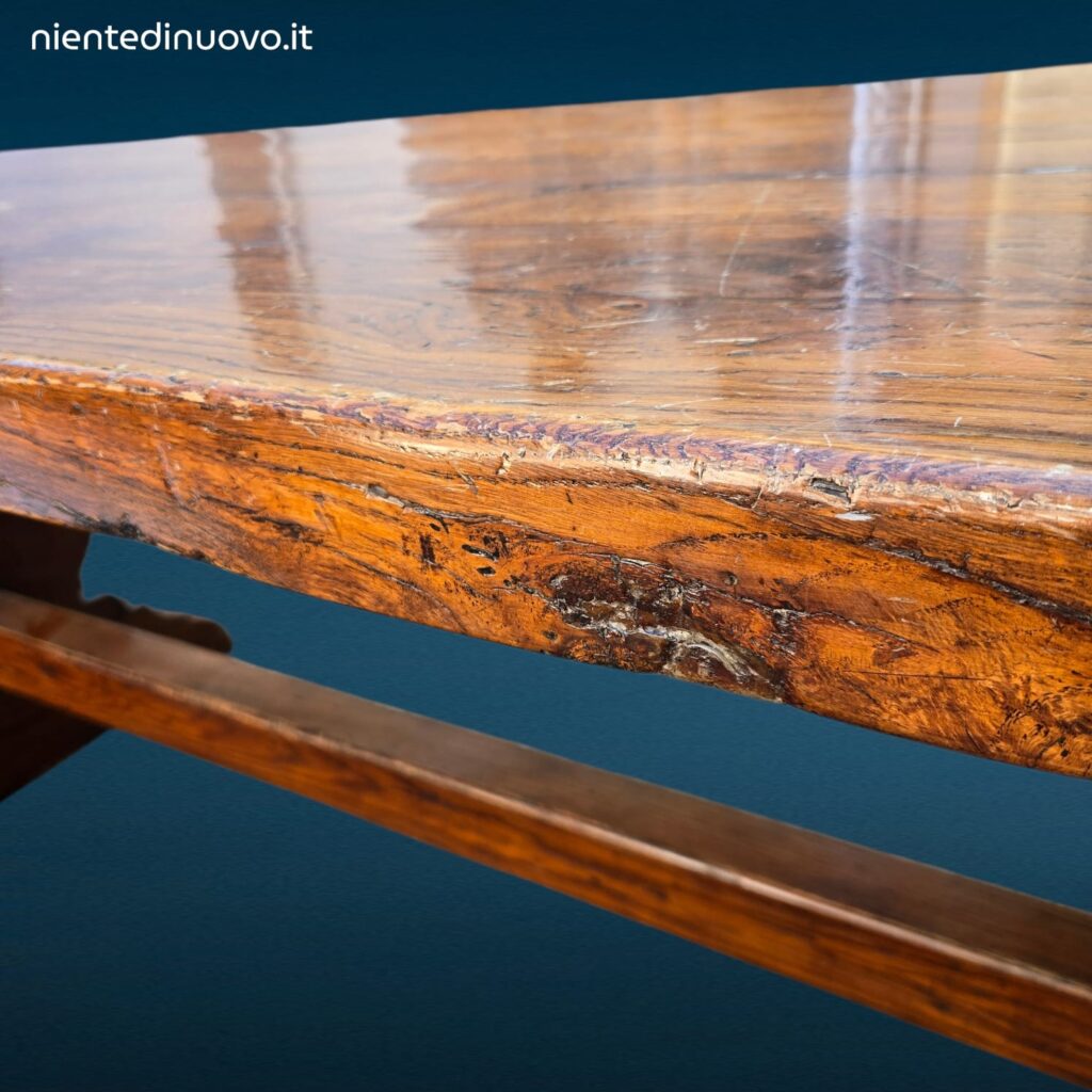 Grande tavolo rustico in legno di castagno massello lungo 3 metri