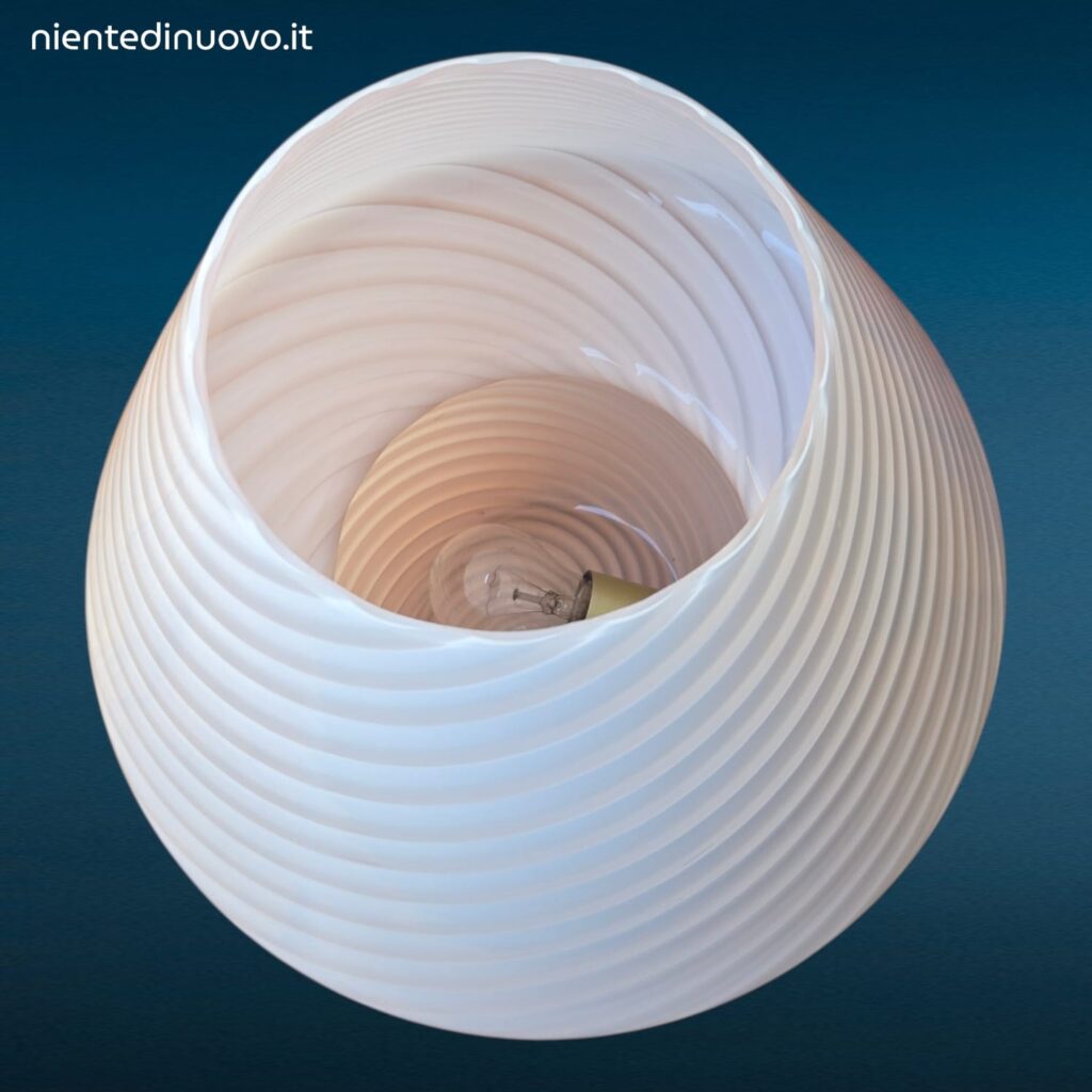 Lampada Mushroom vintage in vetro bianco opalino attribuita a Paolo Venini Murano anni 70