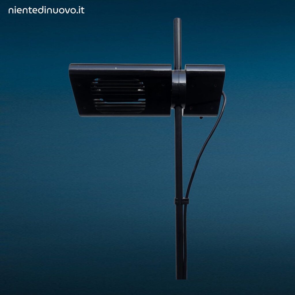 Lampada da terra Artemide Aton nera design moderno