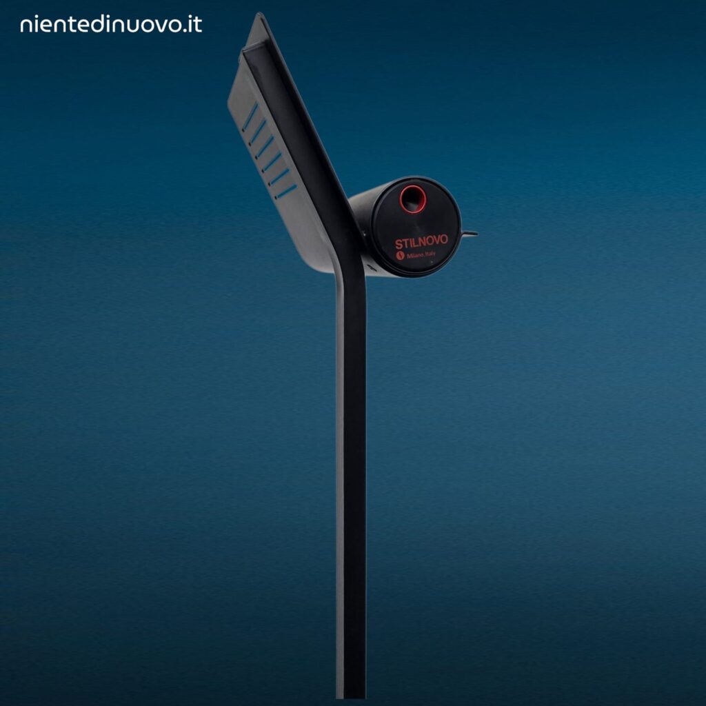 Lampada da terra vintage Stilnovo anni 80 con dimmer a rotella