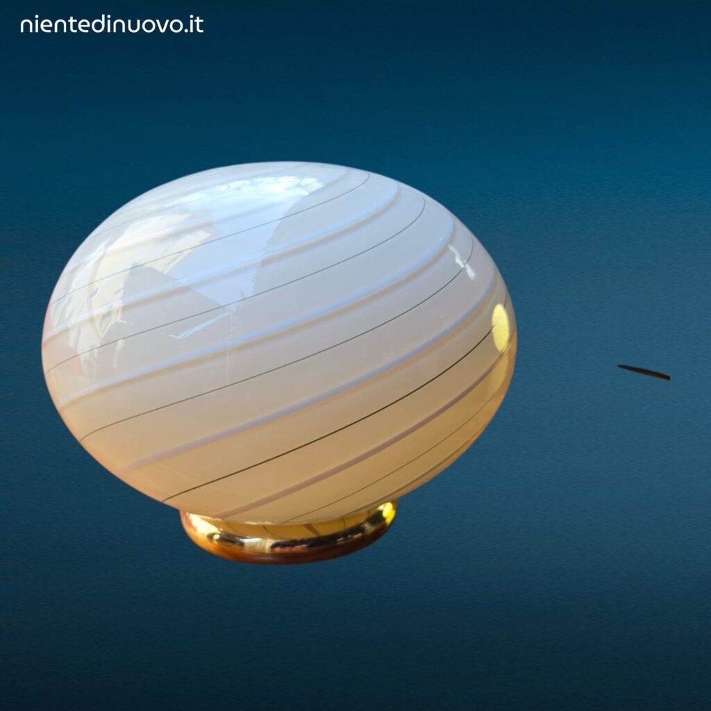 Lampada da appoggio in vetro di Murano a spirale anni 60 formato piccolo