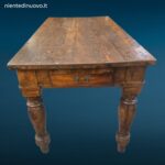 Tavolo in legno massello fine 800 con cassetti e patina