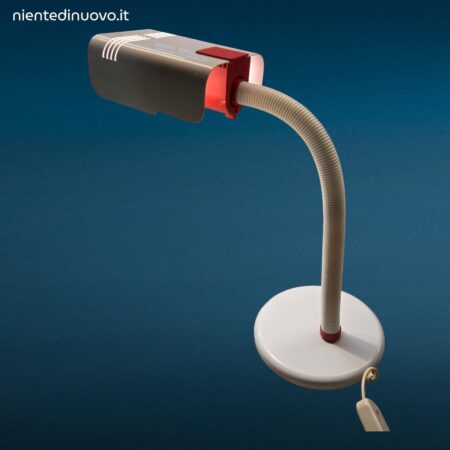 Lampada da tavolo Targetti anni 70 design italiano orientabile