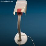 Lampada da tavolo Targetti anni 70 design italiano orientabile