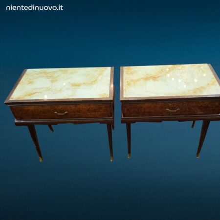 Coppia di comodini anni 60 con vetro originale e cassetto