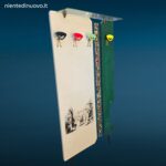 41577_6.jpg Appendiabiti da parete anni 60 con appendini colorati e cappelliera in vetro