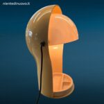 41580.jpg Lampada da tavolo Telegono in plastica con vaschetta anni Sessanta