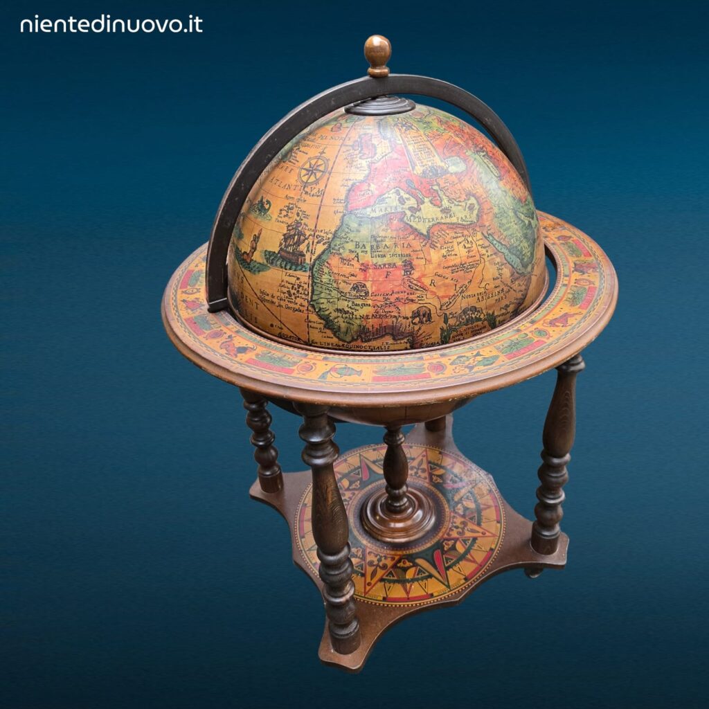 Mappamondo bar vintage anni 60 70 con apertura a metà e vano interno portabicchieri