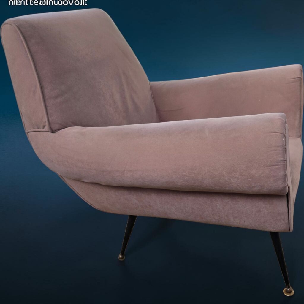 Coppia di poltrone vintage anni 60 in velluto tortora con piedini in ferro nero