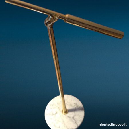 Lampada da tavolo cono snodo ottone stile Mid-Century con base in marmo