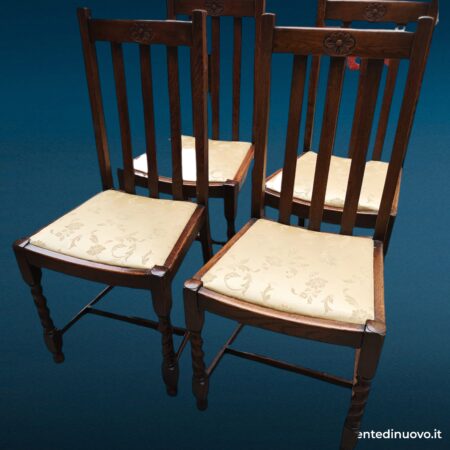 Set di 4 sedie inglesi in rovere massello fine Ottocento, ritappezzate