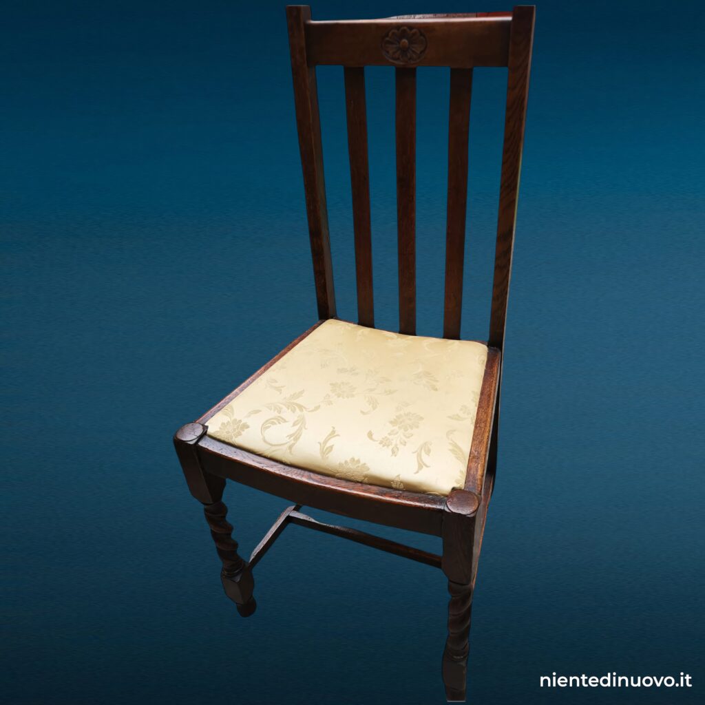 Set di 4 sedie inglesi in rovere massello fine Ottocento, ritappezzate