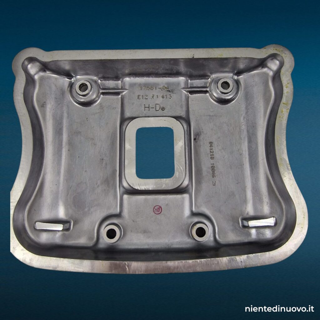 Coppia coperchi punterie Harley Davidson 17581-04 (ricambio originale)
