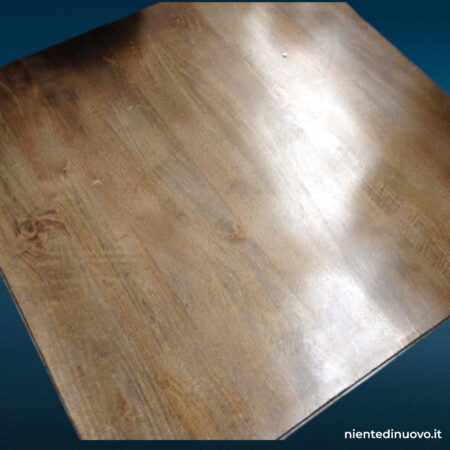 Tavolino 4 ruote industrial in legno massello e ferro con ruote funzionali e design robusto