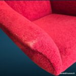 04376_10.jpg Poltrona anni '60 tessuto rosso gambe nere puntali dorati - immagine aggiuntiva 11