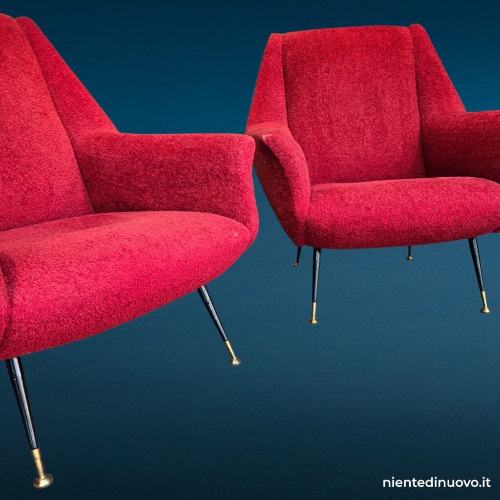 Poltrona anni '60 tessuto rosso gambe nere puntali dorati - immagine aggiuntiva 10