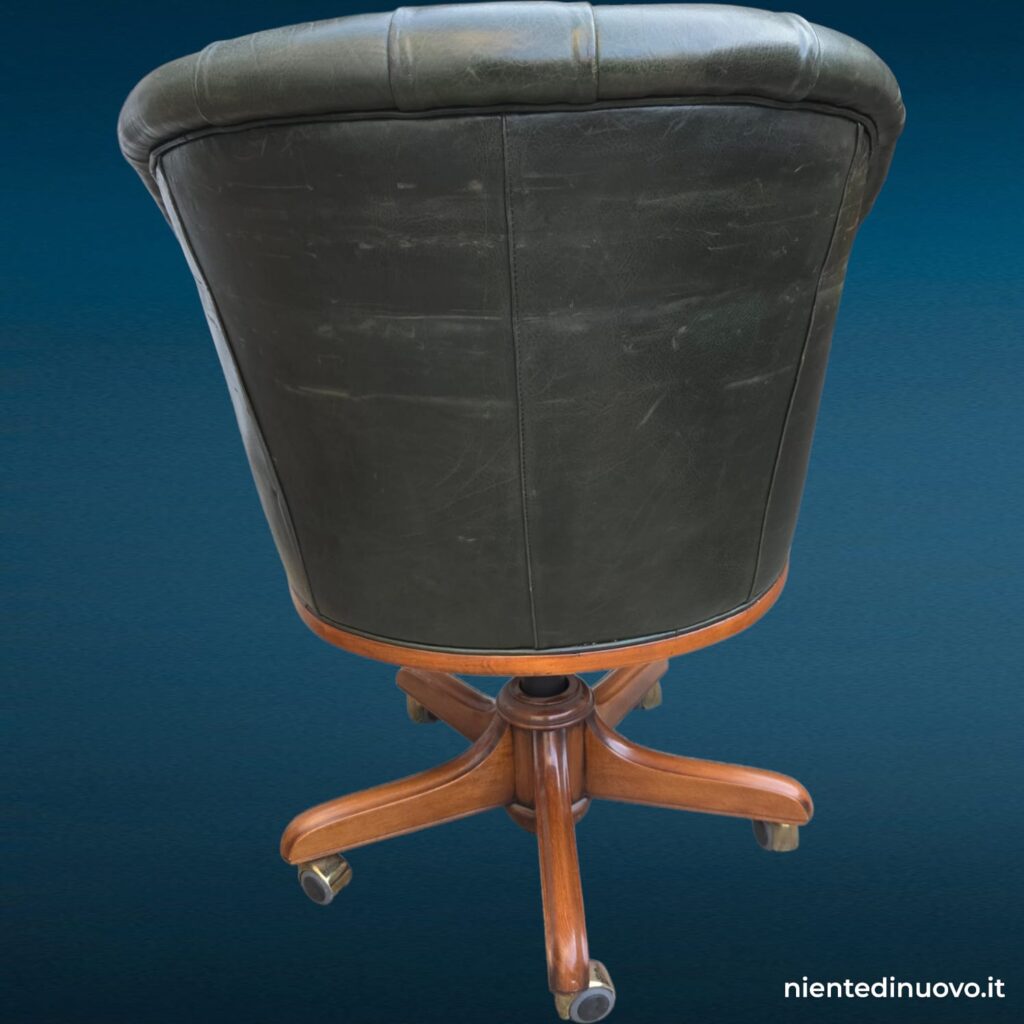 Poltrona Captain Chesterfield in pelle verde con base a rotelle - immagine aggiuntiva 6
