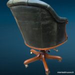 04744_6.jpg Poltrona Captain Chesterfield in pelle verde con base a rotelle - immagine aggiuntiva 7